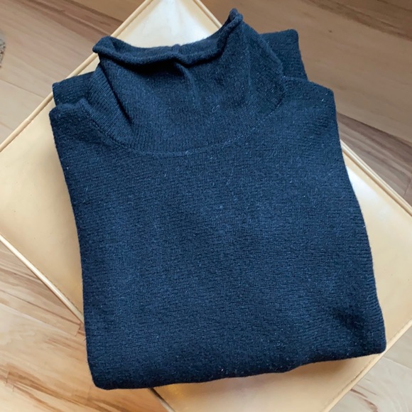 GAP Sweater Dress - Picture 4 of 15